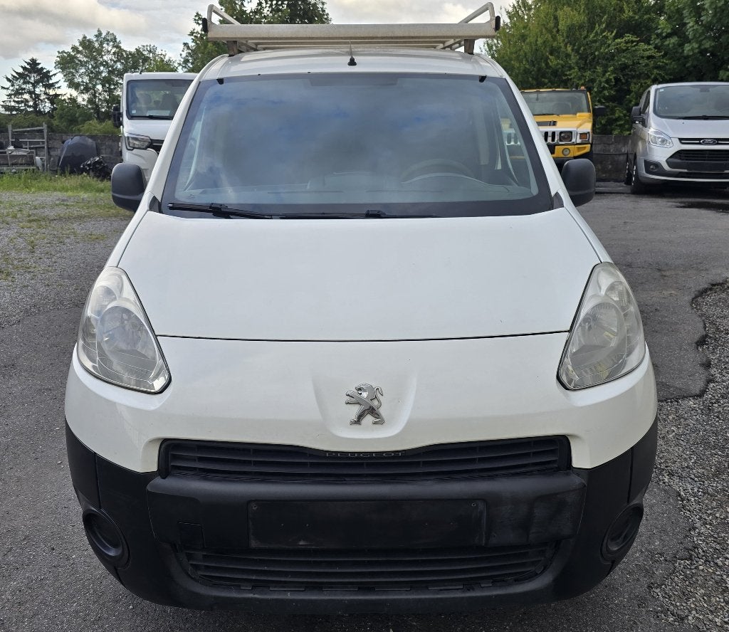 PEUGEOT PARTNER 1.6 HDI MOD 2015 AIRCO / 3 PLACES / 2.999 €, Euro 5, Rétroviseurs électriques, https://public.car-pass.be/vhr/575da541-536f-4add-928e-9897a9a50cd3