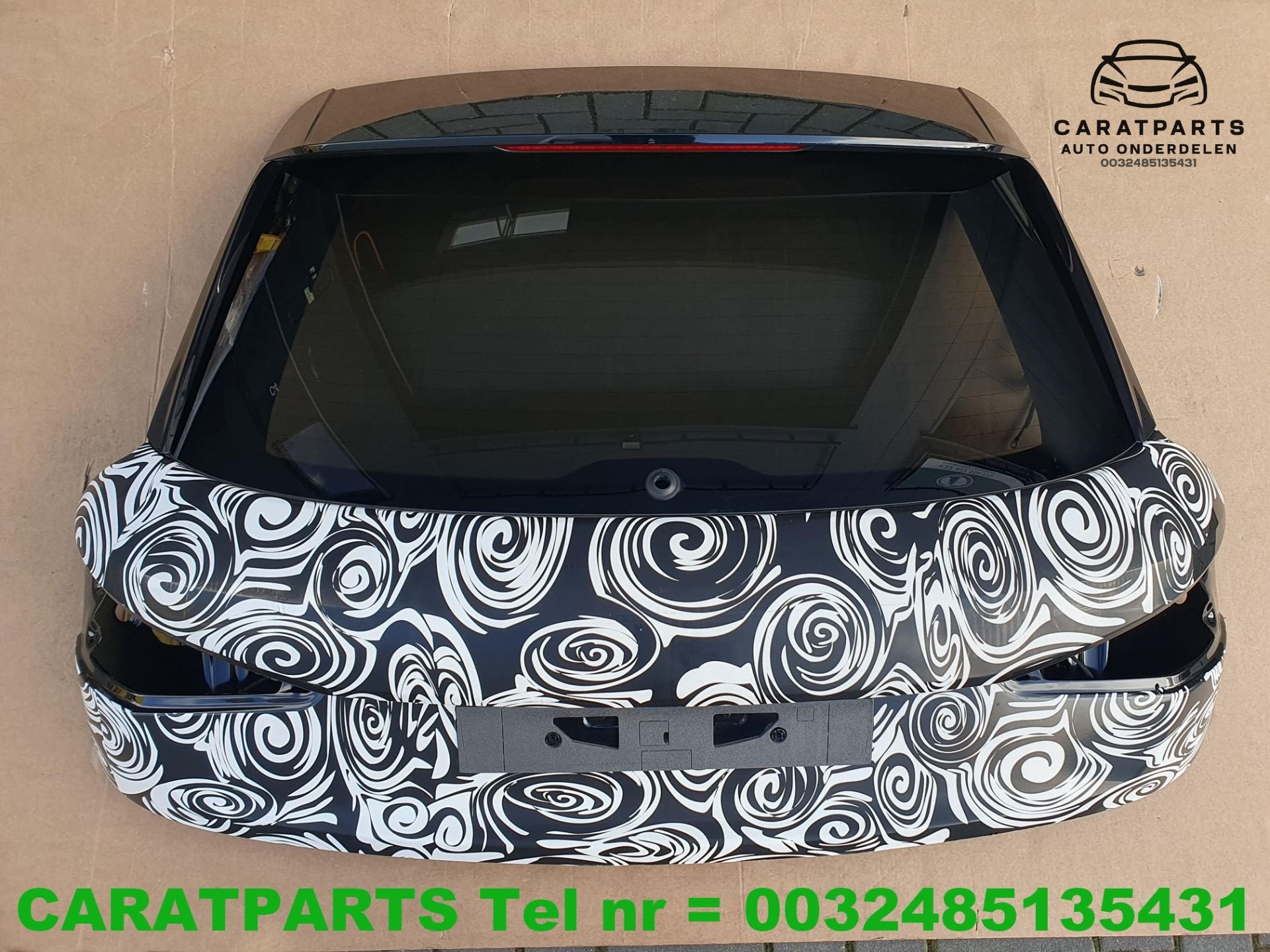 8U0827025 Couvercle de coffre Q3 Hayon Q3 RSQ3 8U = 2011-201, AUDI AG, Auto-Union-Strasse 1
85045  Ingolstadt, DE, Audi, Utilisé