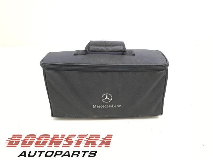 Câble de recharge hybride d'un Mercedes GLC-Klasse (GLC-Kla, 3 mois de garantie, Utilisé, -, -