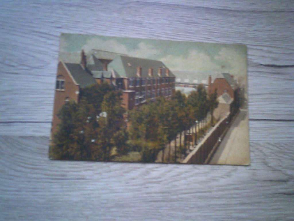 SAINT-GILLES: Institut St. J-B de la Salle - Vue extérieure, Enlèvement ou Envoi, Avant 1920, Affranchie, Bruxelles (Capitale)