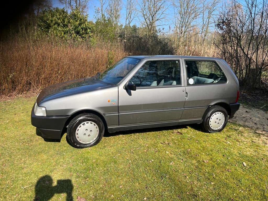 Fiat uno, Autos, Fiat, Argent ou Gris, Achat, Uno, Boîte manuelle