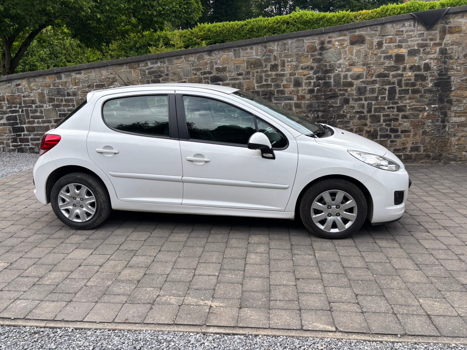 Peugeot 207 + 14 hdi (50kw) 2014 CT CAR PASS, Euro 5, Achat, 50 kW, Boîte manuelle