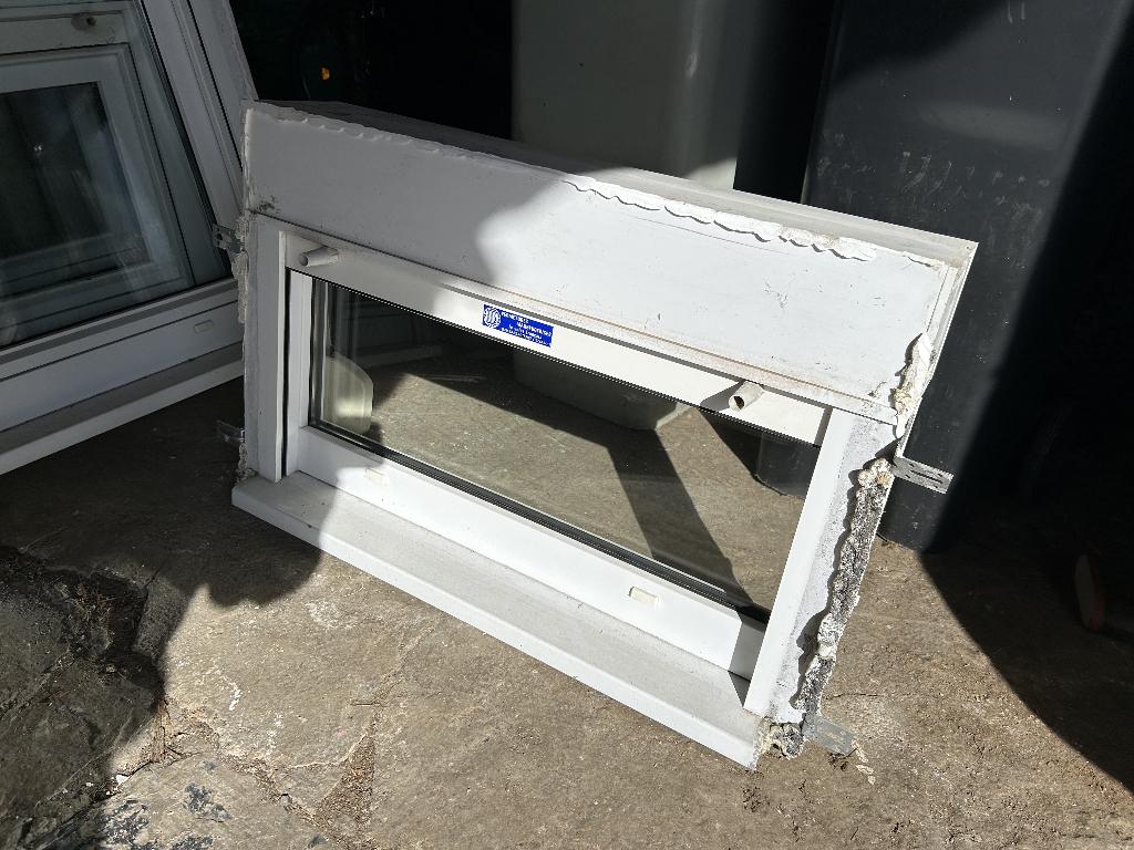 Châssis, Double vitrage, Fenêtre de façade ou Vitre, Enlèvement, Utilisé