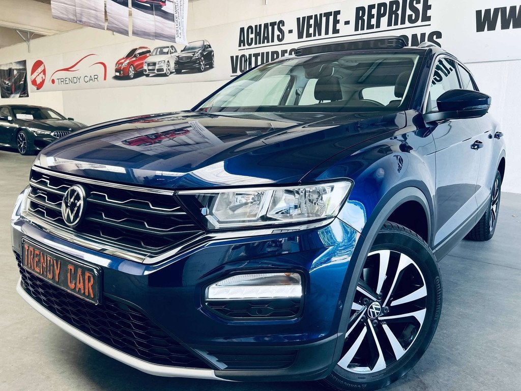 Volkswagen T-Roc 1.0 TSI United+SUNROOF+CARPLAY+CAMERA+CARNE, Voorwielaandrijving, Stof, Gebruikt, 1790 kg