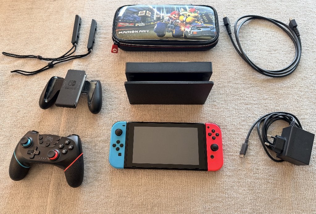 Nintendo Switch—compleet met alle accessoires,Pro Controles, Enlèvement, Utilisé, Switch Original, Avec jeux