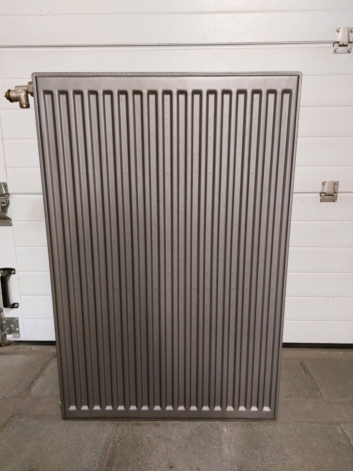 Radiator T22, Enlèvement