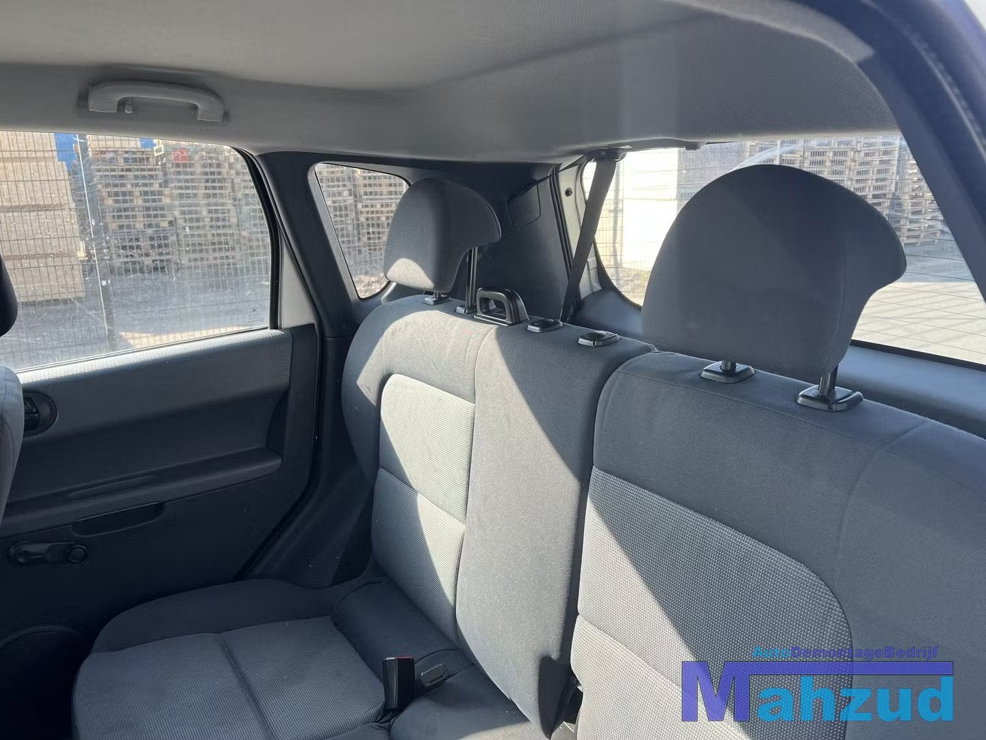 Mitsubishi colt 6 compleet interieur 5 deurs 2004-2014, Info@mitsubishi-motors.com, Gebruikt, Mitsubishi Motors Corporation, Mitsubishi