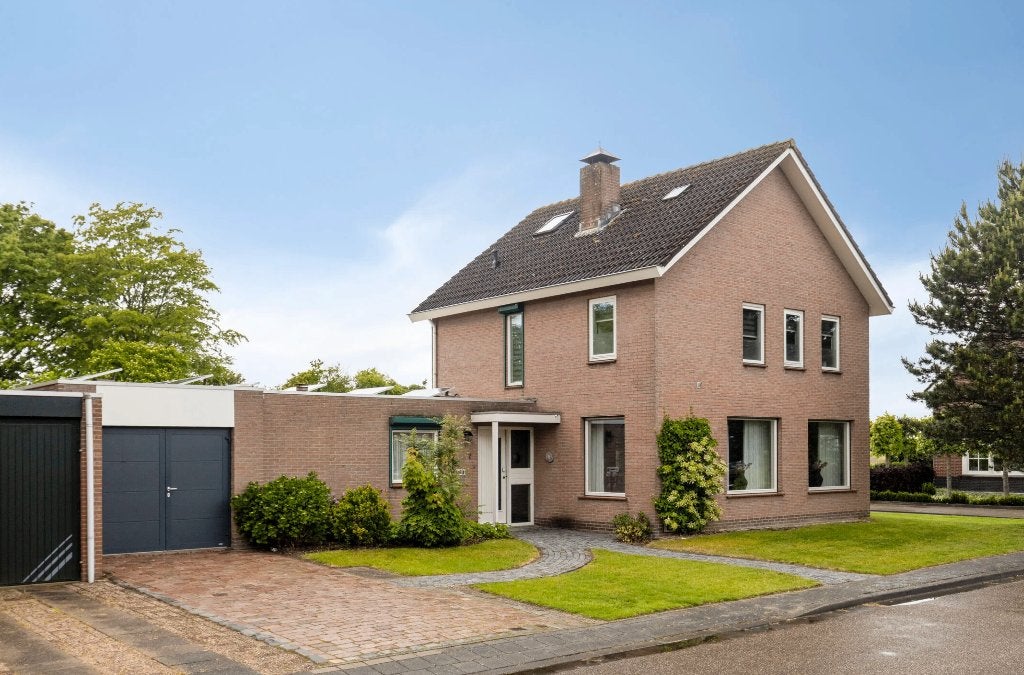 Spacieuse maison individuelle à vendre, Immo, Province de Flandre-Orientale, 200 à 500 m², 5 pièces, Zelzate