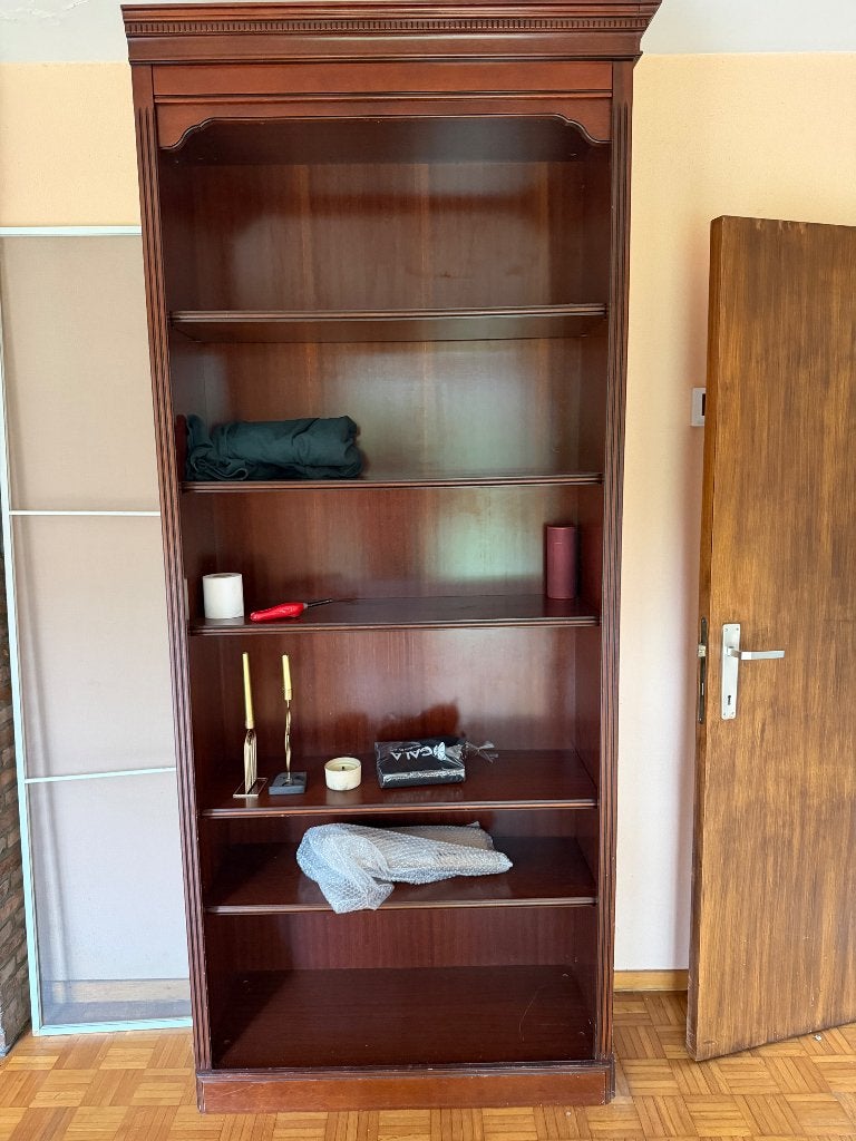 Wandkast in kerselaar, Ophalen