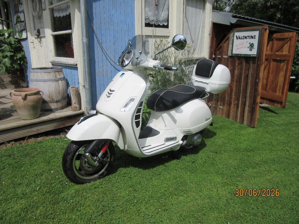 Vespa Gts 300 Ie Super sport 2016, Autres modèles, 300 cm³, Comme neuf, Enlèvement