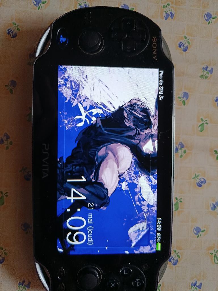 Ps Vita Oled Jailbreaké + carte sd 128gb, Enlèvement, Comme neuf, Noir, Avec jeux