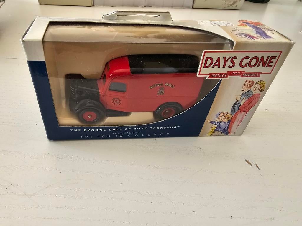 LLEDO/DAYS GONE MODEL (BEDFORD 30CWT - "ROYAL MAIL" BESTELWA, Ophalen of Verzenden