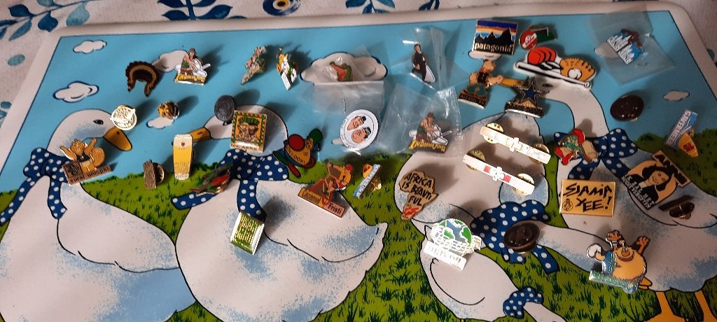 oude pins, Collections, Broches, Pins & Badges, Enlèvement ou Envoi, Comme neuf