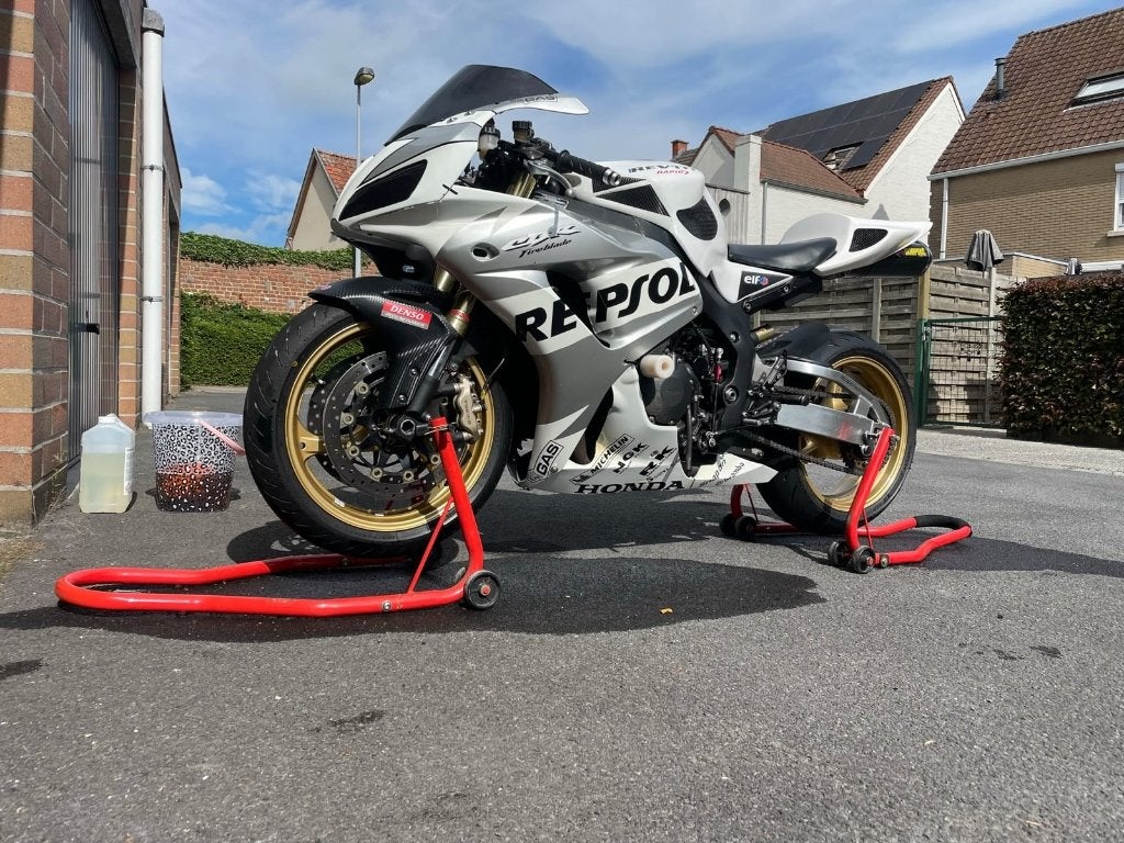 Honda cbr 1000rr fireblade circuit, Motos, Occasion, ABS, 1000 cm³, Manuelle