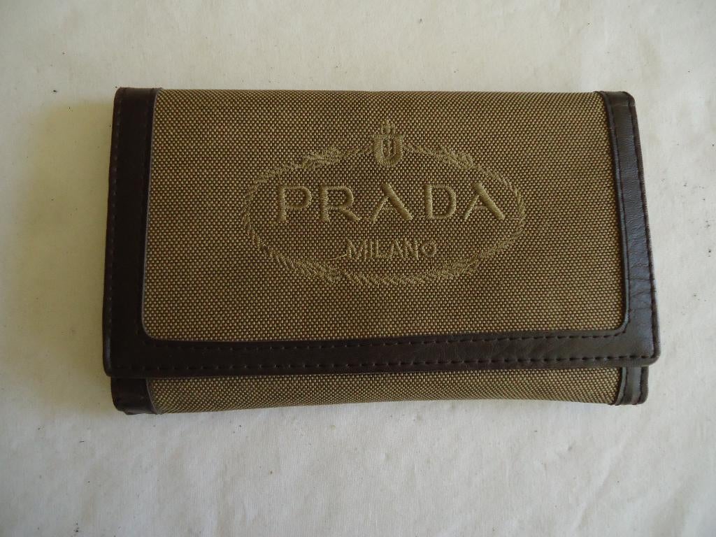 Design Prada portemonnee Milano Italy bruin leer nieuw, Handtassen en Accessoires, Portemonnees, Overige merken, Bruin, Nieuw