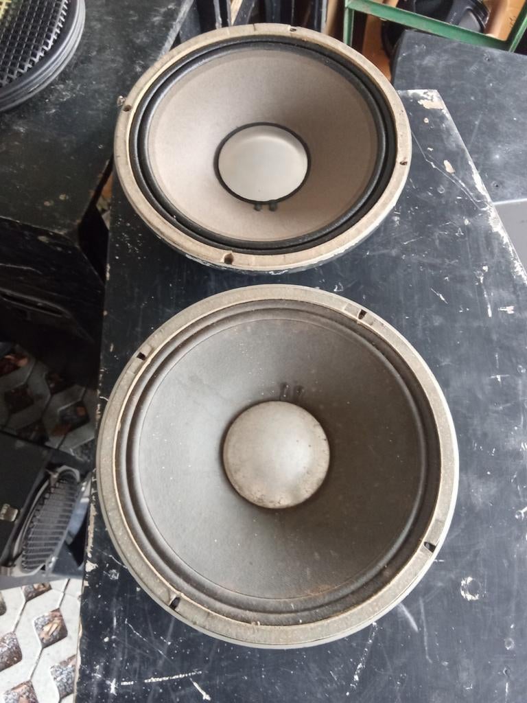JBL E120, Enlèvement