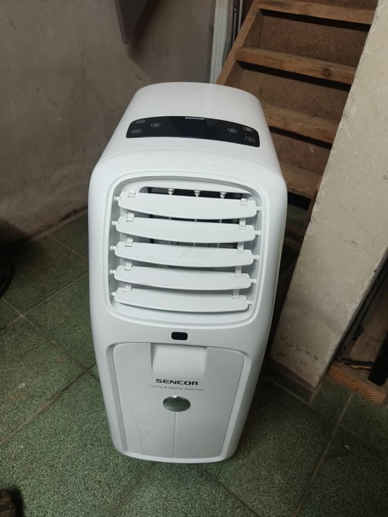 Sencor mobiele airco eue2, Electroménager, Climatiseurs, Minuterie, 60 à 100 m³, Refroidissement et Déshumidification, Comme neuf