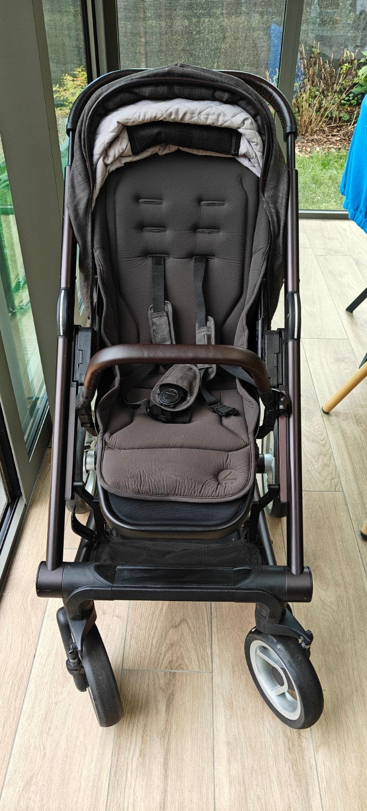 Mutsy kinderwagen met reiswieg en zitting + regenbescherming, Avec nacelle, Enlèvement, Utilisé, Poussette