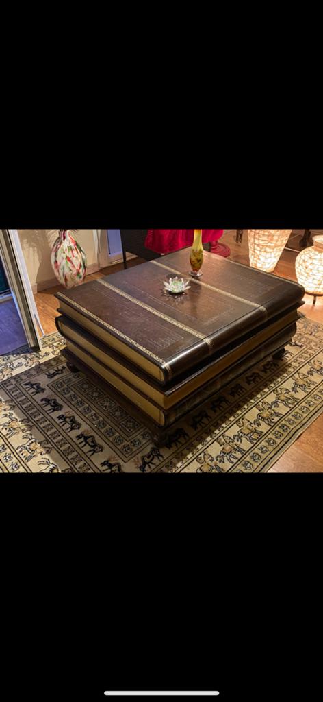 Lederen boek salontafel McMillan, Huis en Inrichting, Tafels | Salontafels, Ophalen, Zo goed als nieuw