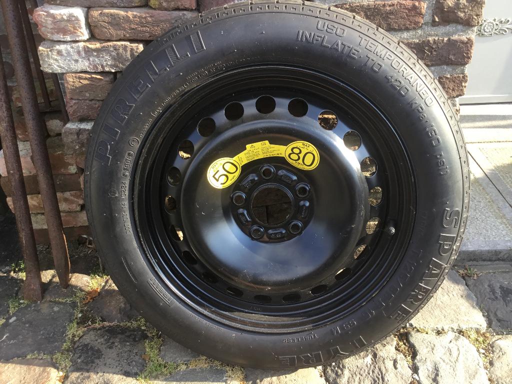 Thuiskomertje Volvo, Auto-onderdelen, Banden en Velgen, Ophalen, Banden en Velgen