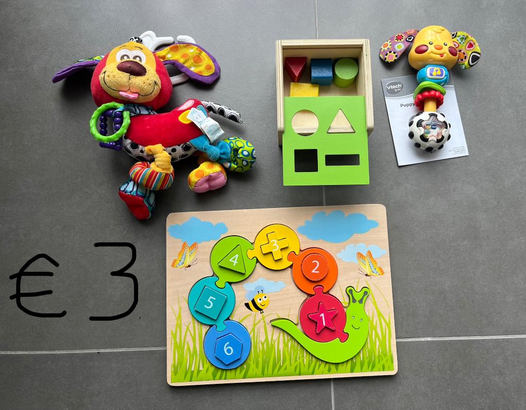 Allerlei baby- en peuterspeelgoed (12 stuks), Ophalen