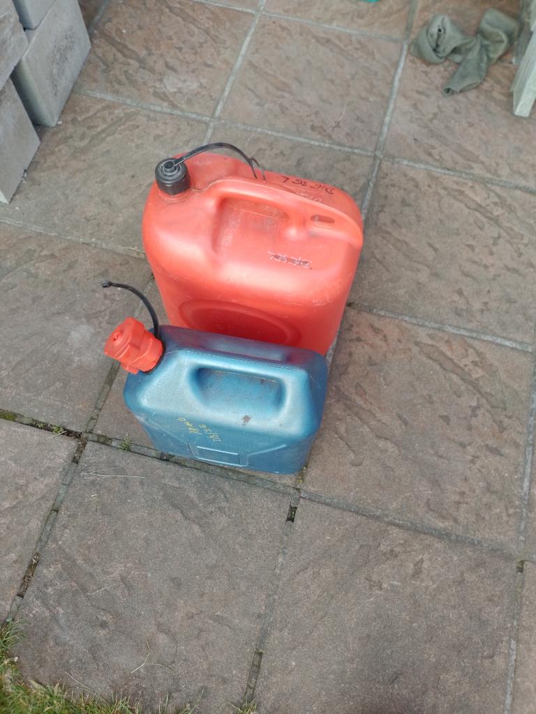 jerrycan 20L 10L, Ophalen, Gebruikt