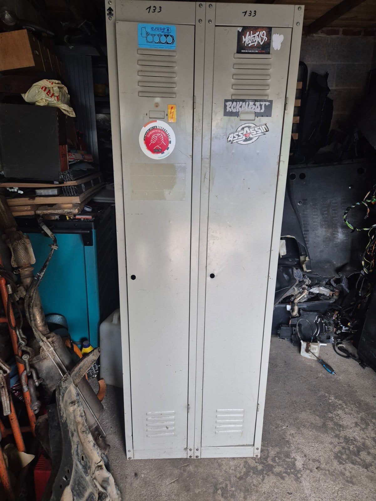 a vendre  2 armoires  métallique, Enlèvement
