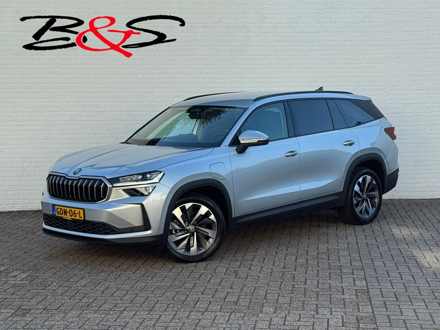 Skoda Kodiaq 1.5 TSI PHEV Business SOH100% Full LED Adaptive, Auto's, Automaat, Overige modellen, Navigatiesysteem, Hybride Elektrisch/Benzine