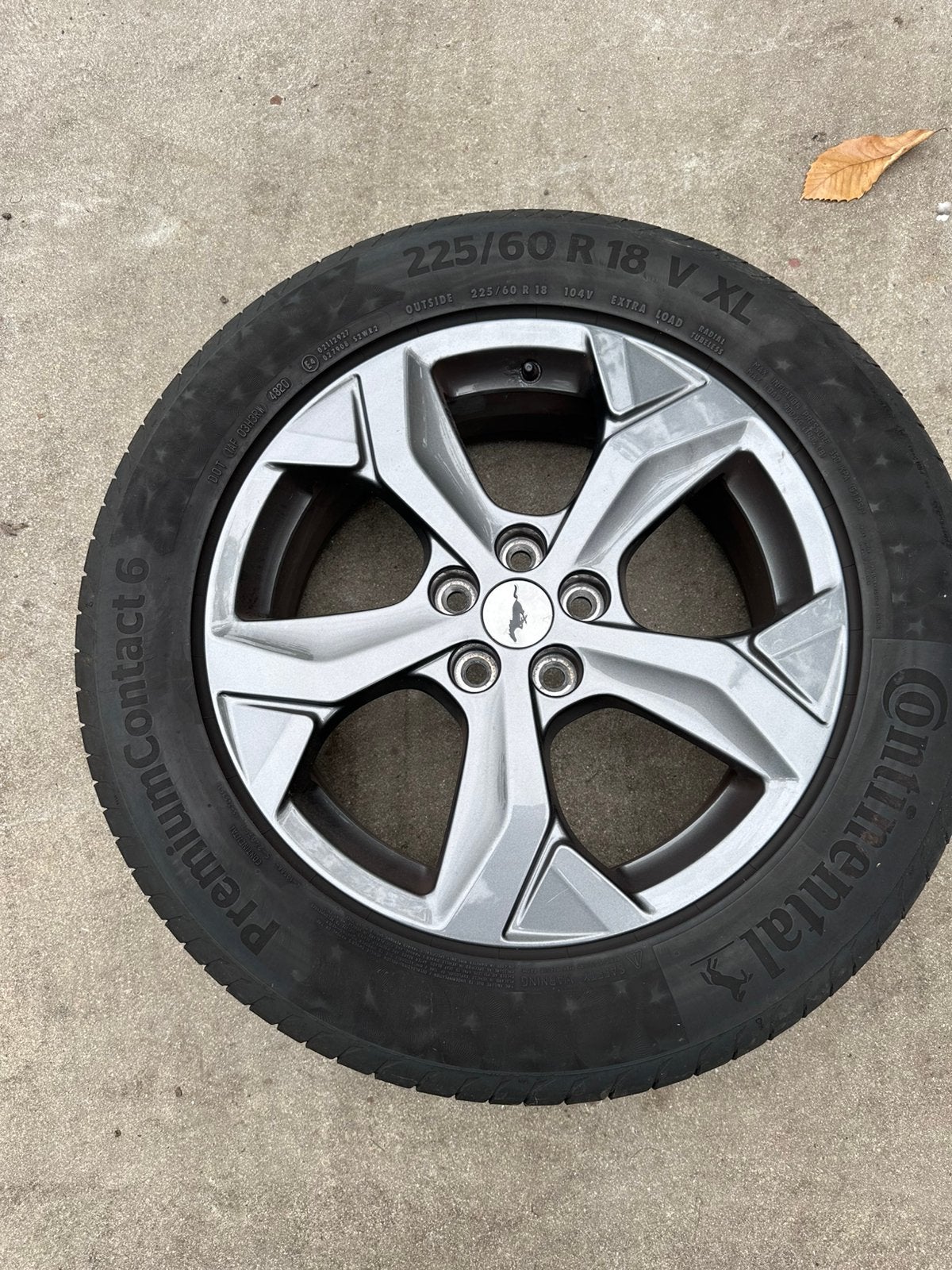 4 x Originele Ford Mustang Mach E velgen met banden, Ophalen, 18 inch, Gebruikt, Banden en Velgen
