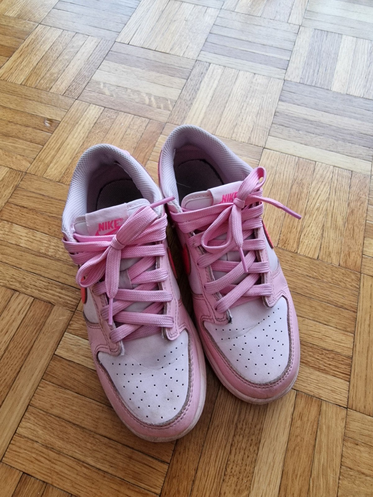 Nike roze schoenen, maat 34, Ophalen of Verzenden, Schoenen