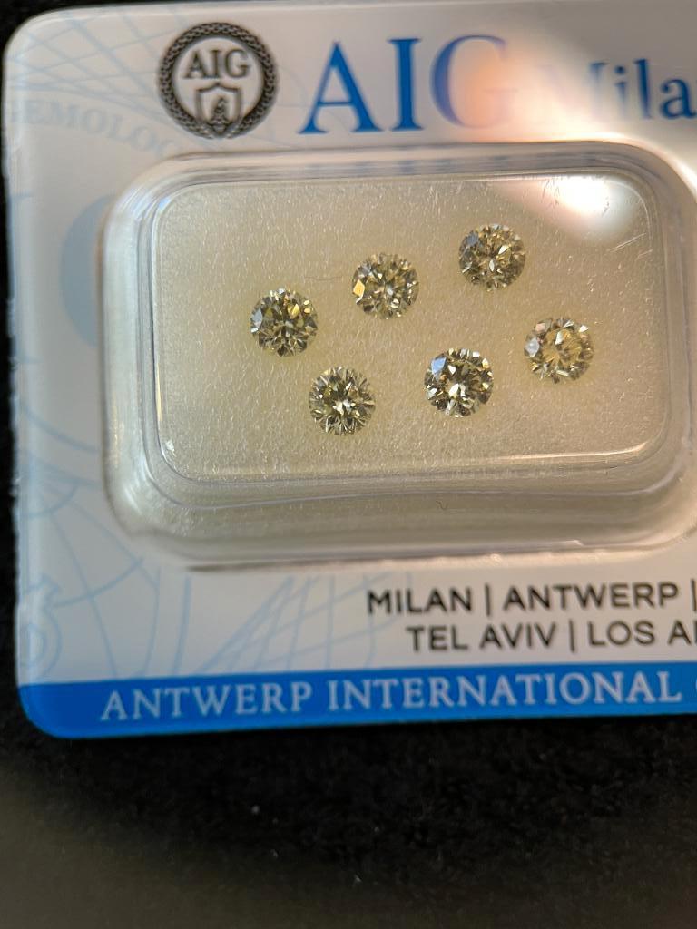 6 brillants ronds 1,12 carats jaune fantaisie naturel (1590), Enlèvement ou Envoi, Neuf