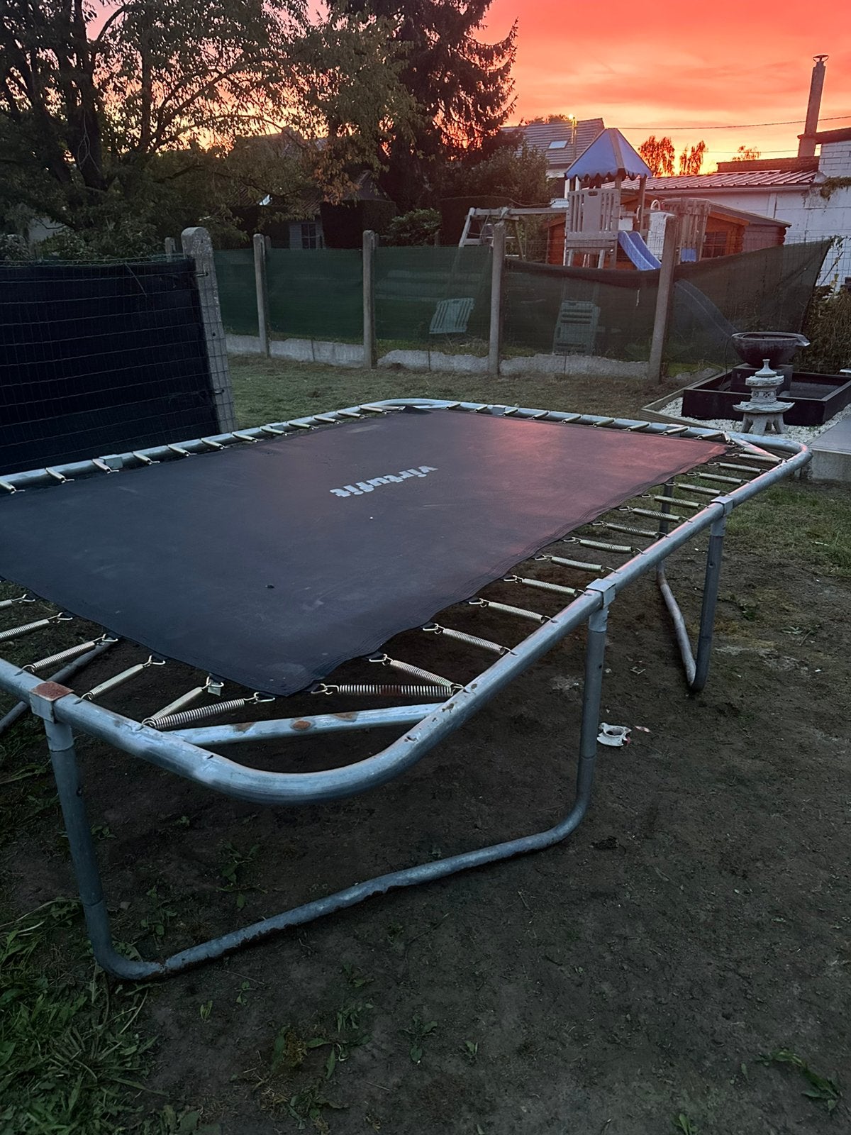 Ce trampoline doit disparaître rapidement, Enlèvement, Utilisé