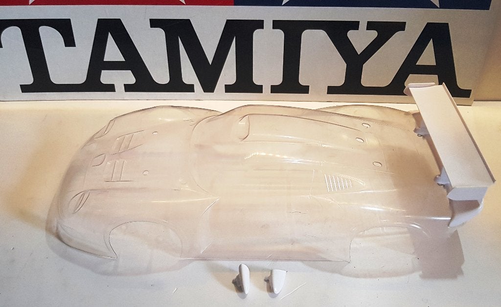 Kit carrosserie Tamiya Porsche 911 GT1 avec aileron arrière, Neuf, Échelle 1:10, Pièce, Électro