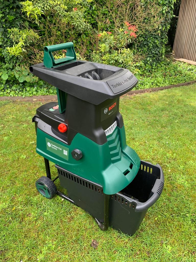 Bosch AXT 25 TC hakselaar – amper gebruikt, Tuin en Terras, Ophalen, Zo goed als nieuw, BOSCH, Met opvangbak