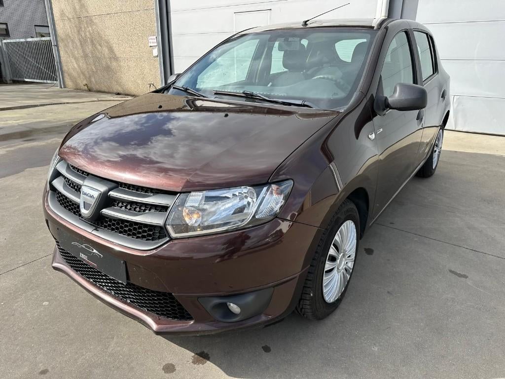 Dacia Sandero 1.2 BENZINE, Auto's, Voorwielaandrijving, Stof, 4 cilinders, Bruin