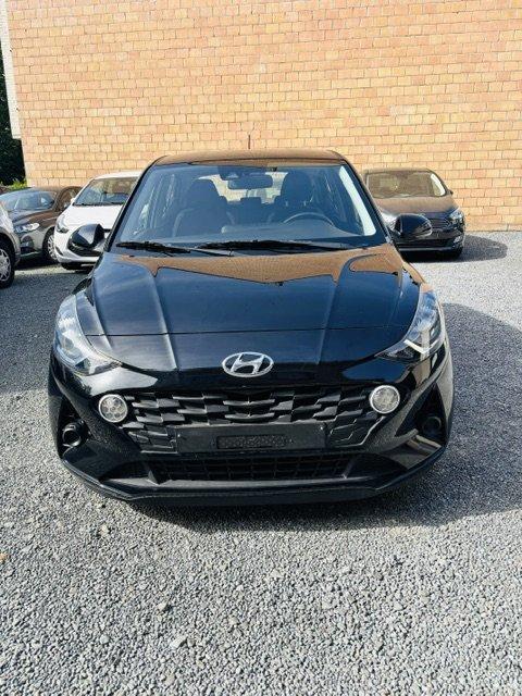 Hyundai i10 I10 B5P11 (bj 2022, automaat), Auto's, Hyundai, Stof, Gebruikt, Zwart, Bedrijf
