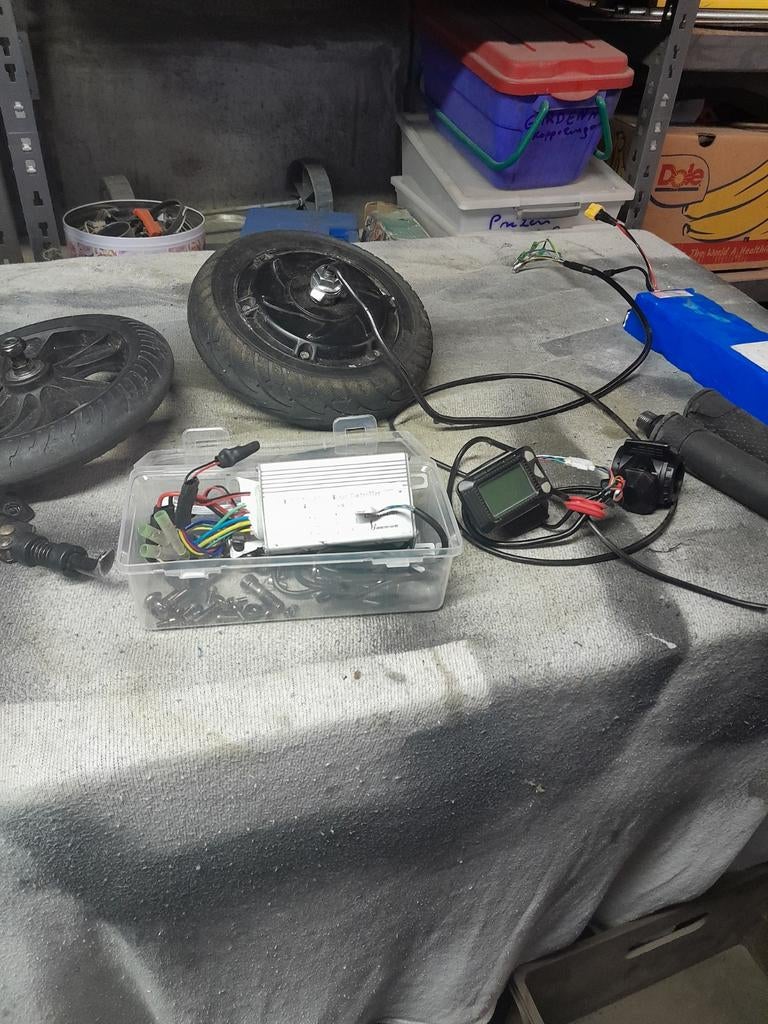 Onderdelen elektr step, Enlèvement