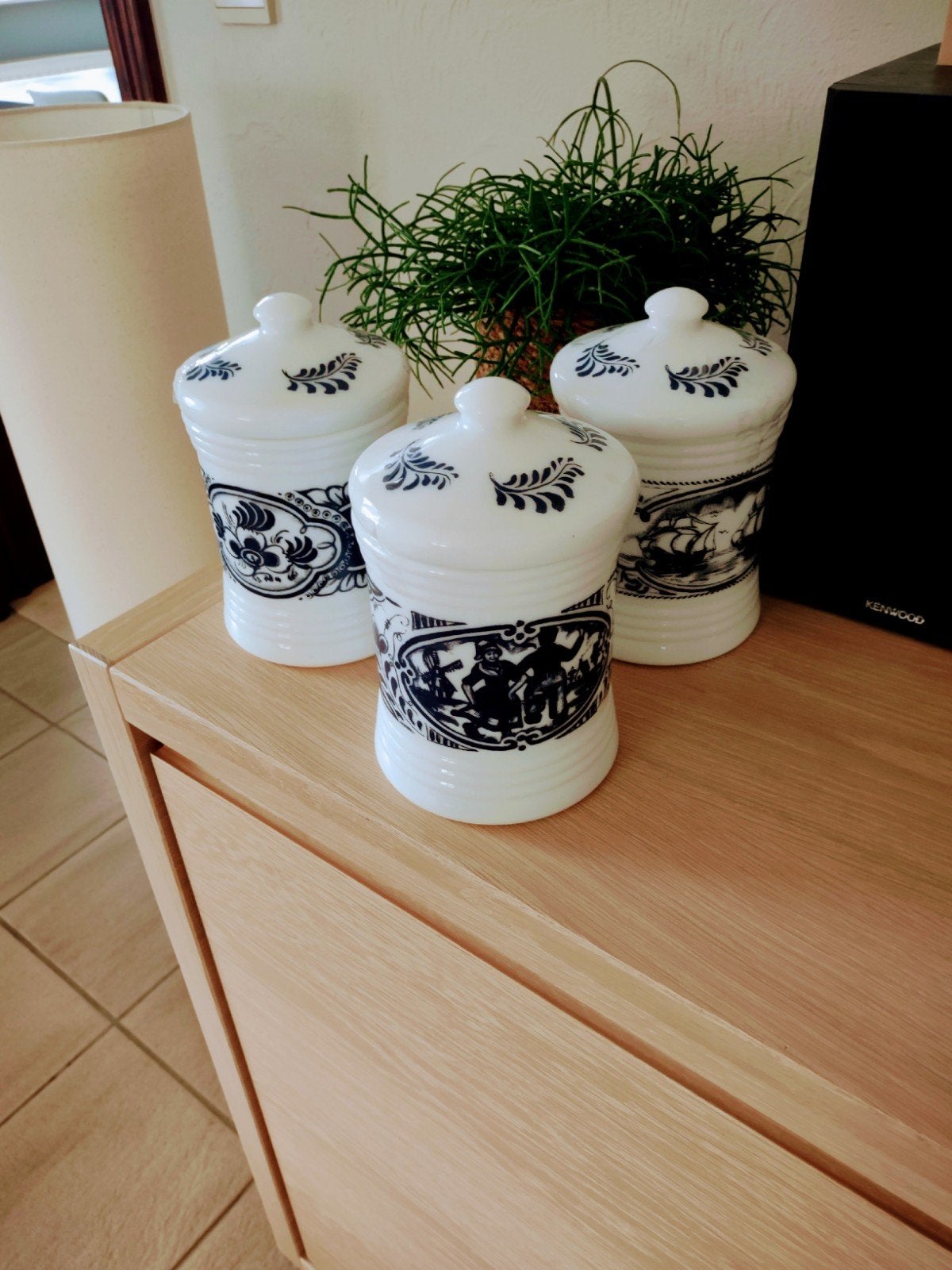 3 vintage voorraad potten in wit opaalglas., Antiek en Kunst, Ophalen of Verzenden