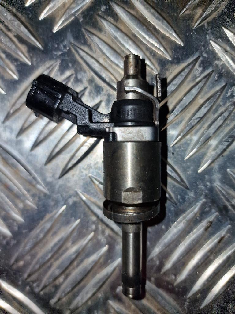 Injector Renault Megane 1.2 TCE 2017 H8201438013, Ophalen of Verzenden, Renault