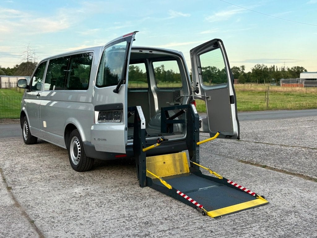 ️♿️Volkswagen Transporter 2.0TDI DSG Rolstoellift Zelfrijder, Automaat, Euro 5, Monovolume, Elektrische ramen