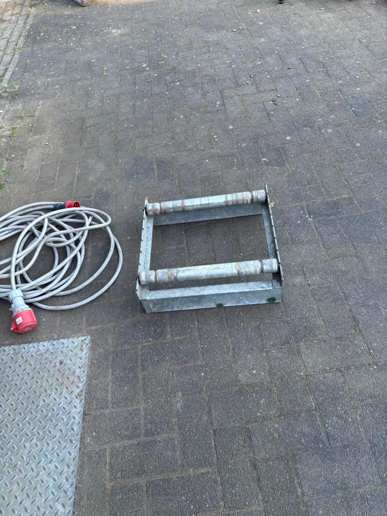 Kabel afroller, Doe-het-zelf en Bouw, Ophalen, Zo goed als nieuw