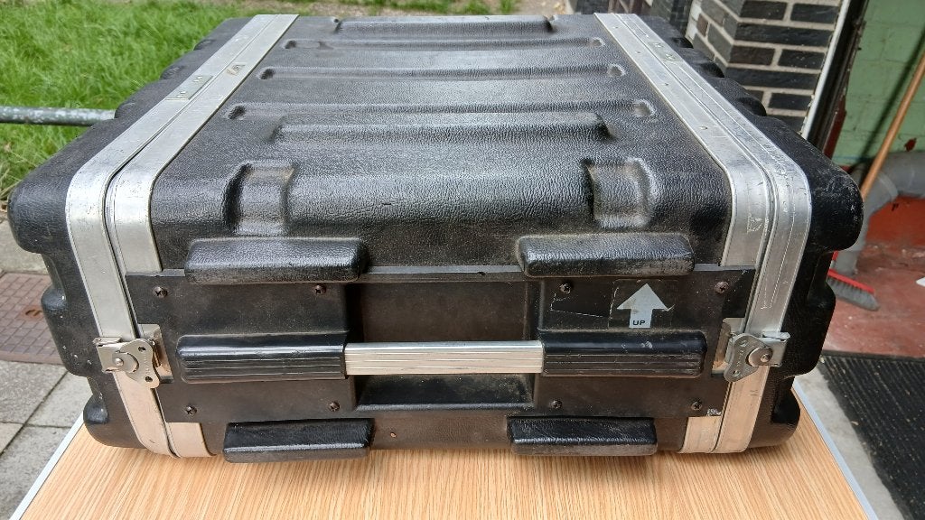 2 x SKB 19 inch 4 units Flightcase, Muziek en Instrumenten, Ophalen, Gebruikt, Elektrische gitaar, Flightcase