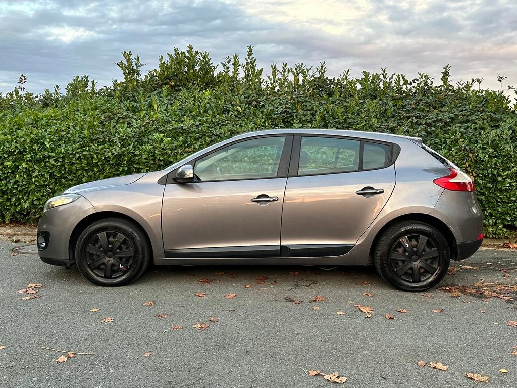 Renault Megane Tomtom Edition 1.2 Benzine 2013 €5b Airco GPS, Auto's, Voorwielaandrijving, Euro 5, 4 cilinders, Bedrijf