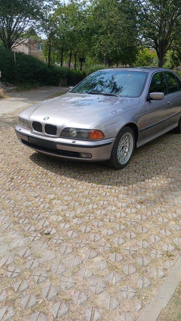 Bmw 535i, Cuir, Argent ou Gris, 3498 cm³, Noir