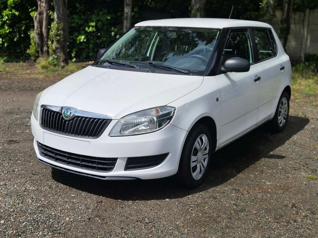 Skoda fabia 1.2 benzine 2012 bj, Auto's, Skoda, Particulier, Fabia, Benzine, Euro 5, 5 deurs, Handgeschakeld, Wit