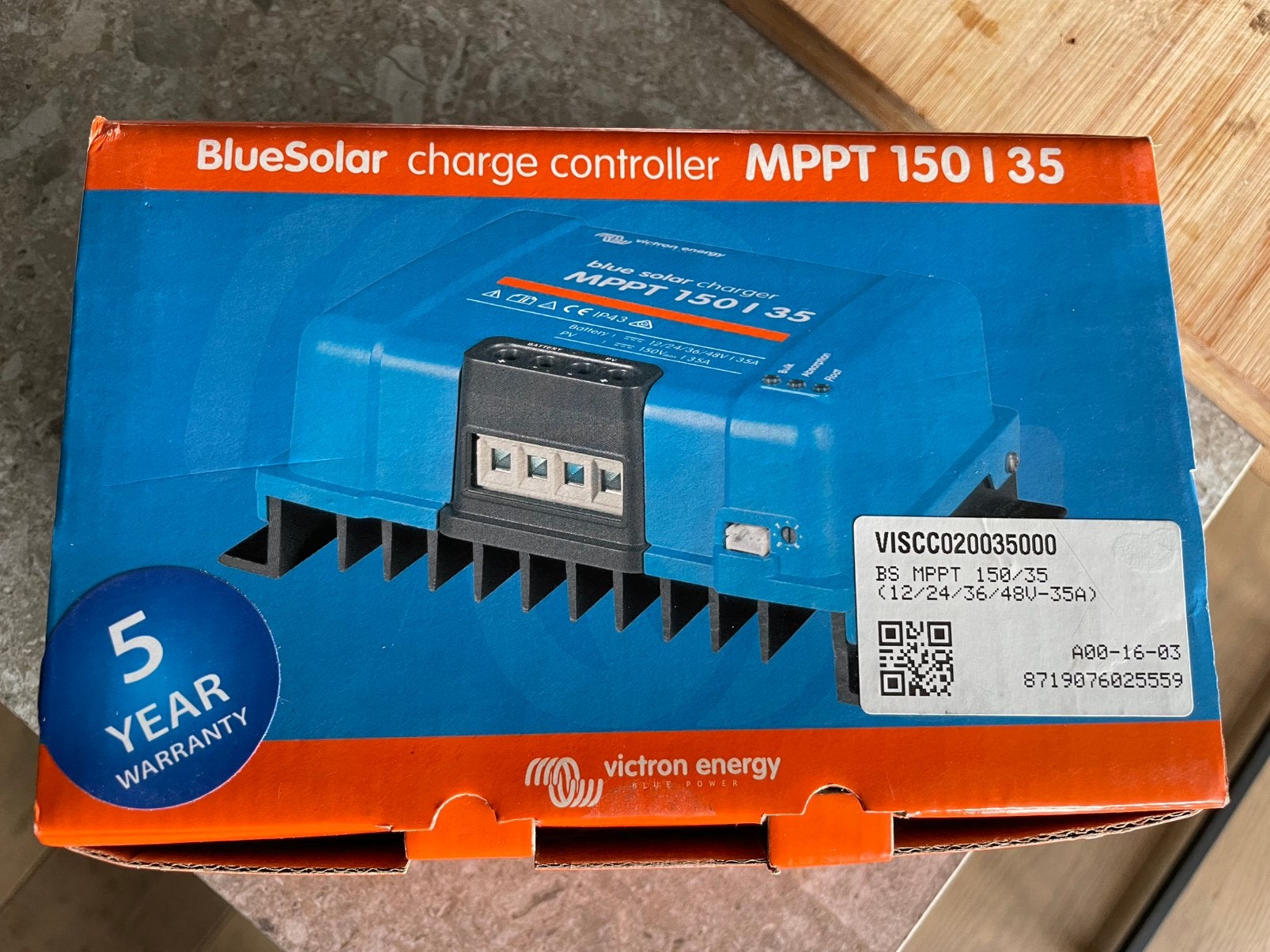 Victron Bluesolar mppt 150/35 omvormer, Ophalen, Nieuw