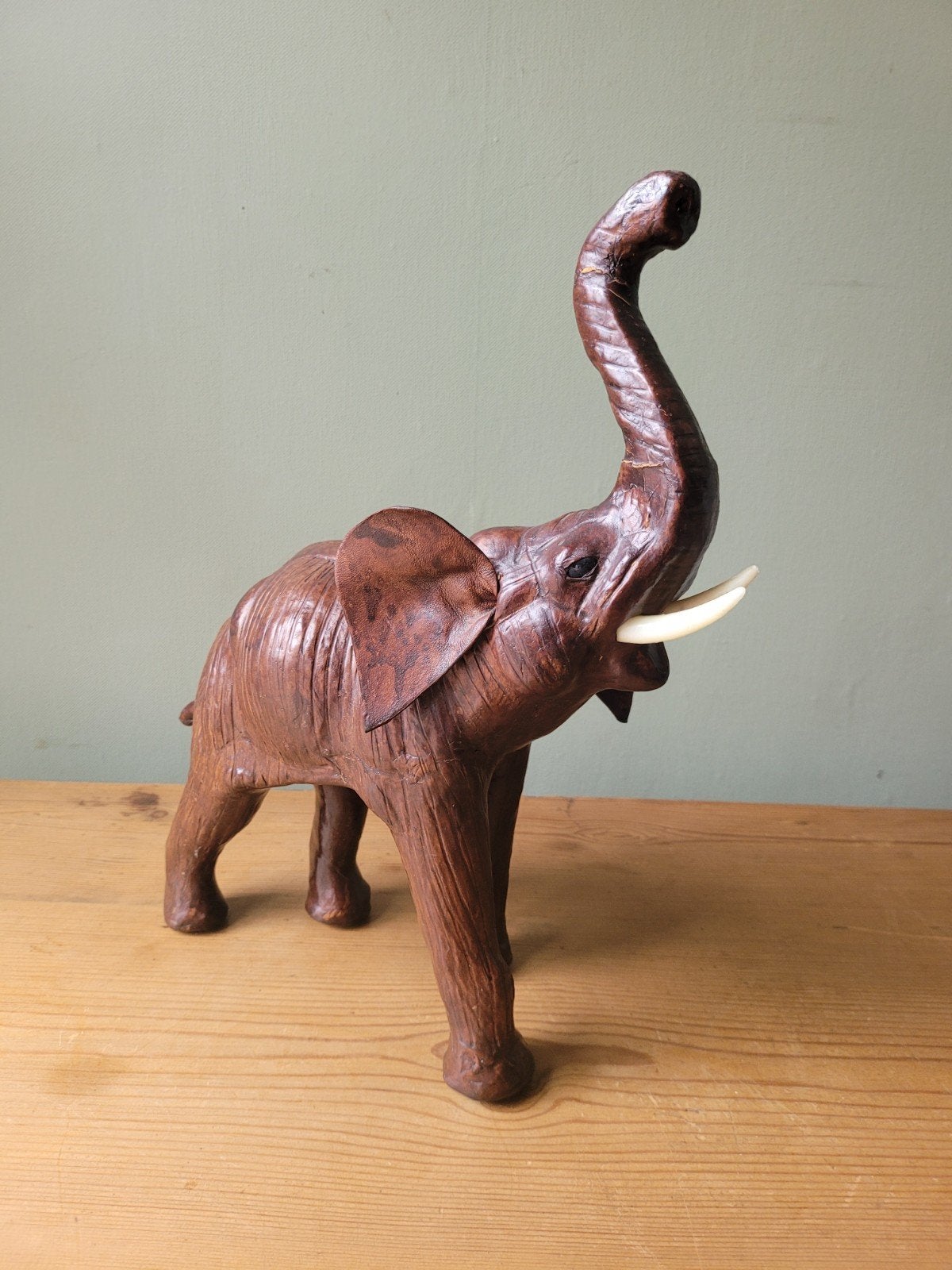 Bruine leren olifant, Verzamelen, Dierenverzamelingen, Ophalen of Verzenden, Overige soorten