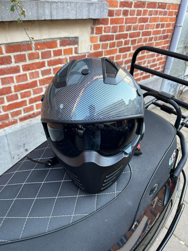 Brommer helm., Fietsen en Brommers, Brommerhelmen, Ophalen, Zo goed als nieuw, Small