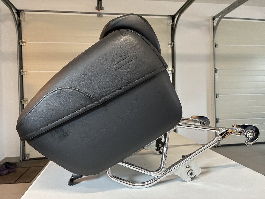 Originele Harley-Davidson lederen topkoffer met rugleuning, Motoren, Onderdelen | Harley-Davidson, Ophalen, Nieuw