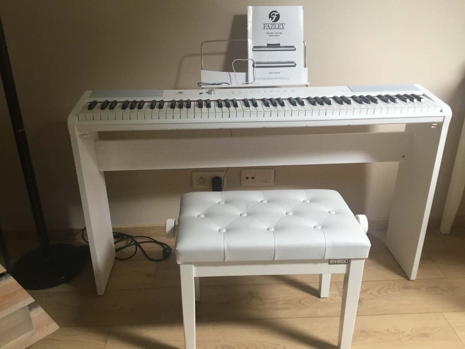 Piano te koop ( als nieuw) 250€, Musique & Instruments, Pianos, Enlèvement, Piano